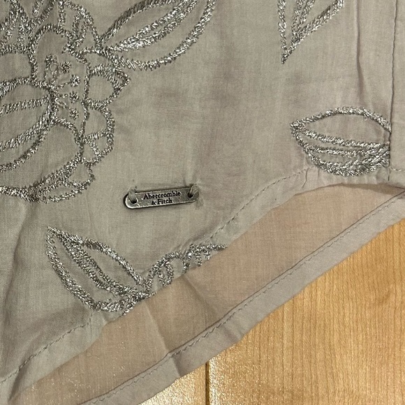Abercrombie & fitch cute floral top- Size XS - Picture 2 of 7